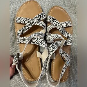 Tom’s Sandals